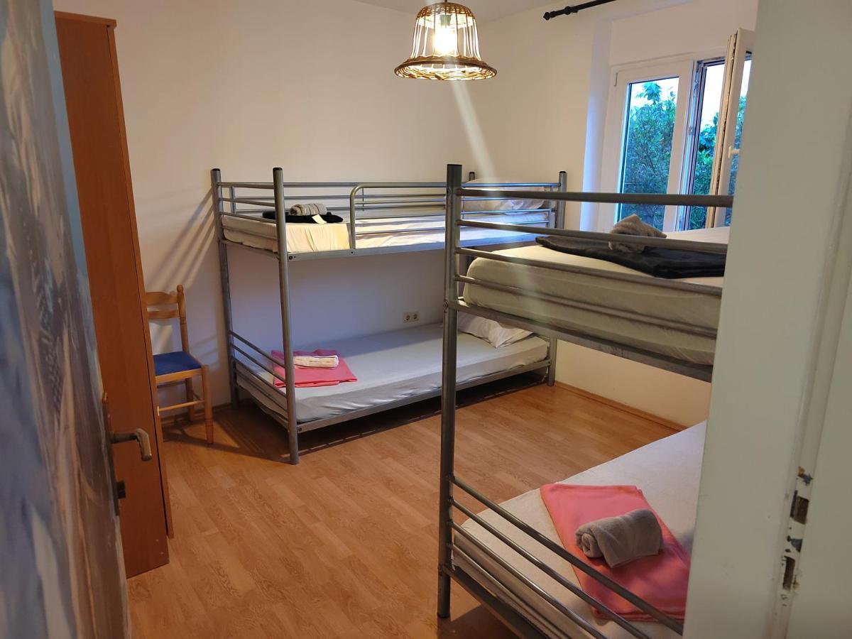 Hostel Rasema Τρογκίρ Εξωτερικό φωτογραφία