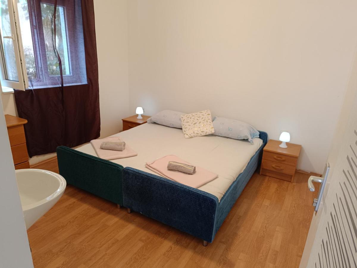 Hostel Rasema Τρογκίρ Εξωτερικό φωτογραφία
