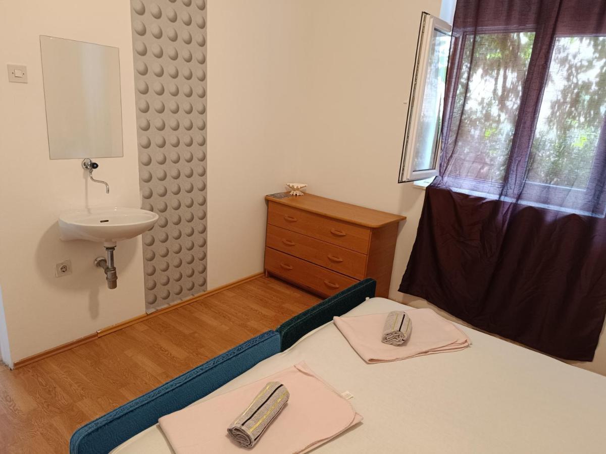 Hostel Rasema Τρογκίρ Εξωτερικό φωτογραφία