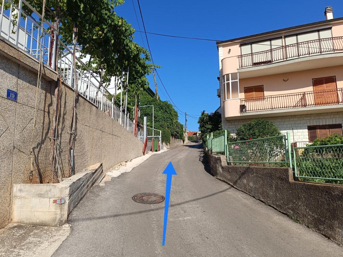 Hostel Rasema Τρογκίρ Εξωτερικό φωτογραφία